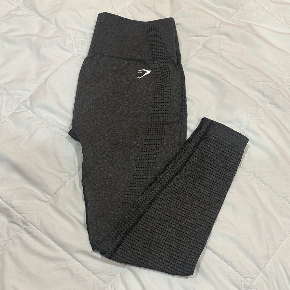 NWOT SHARK Stylish Charcoal Leggings size L
